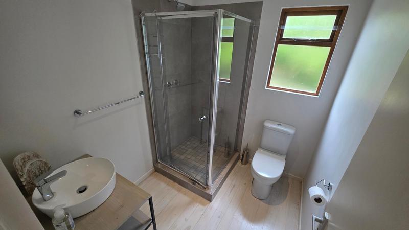 5 Bedroom Property for Sale in Glentana Western Cape